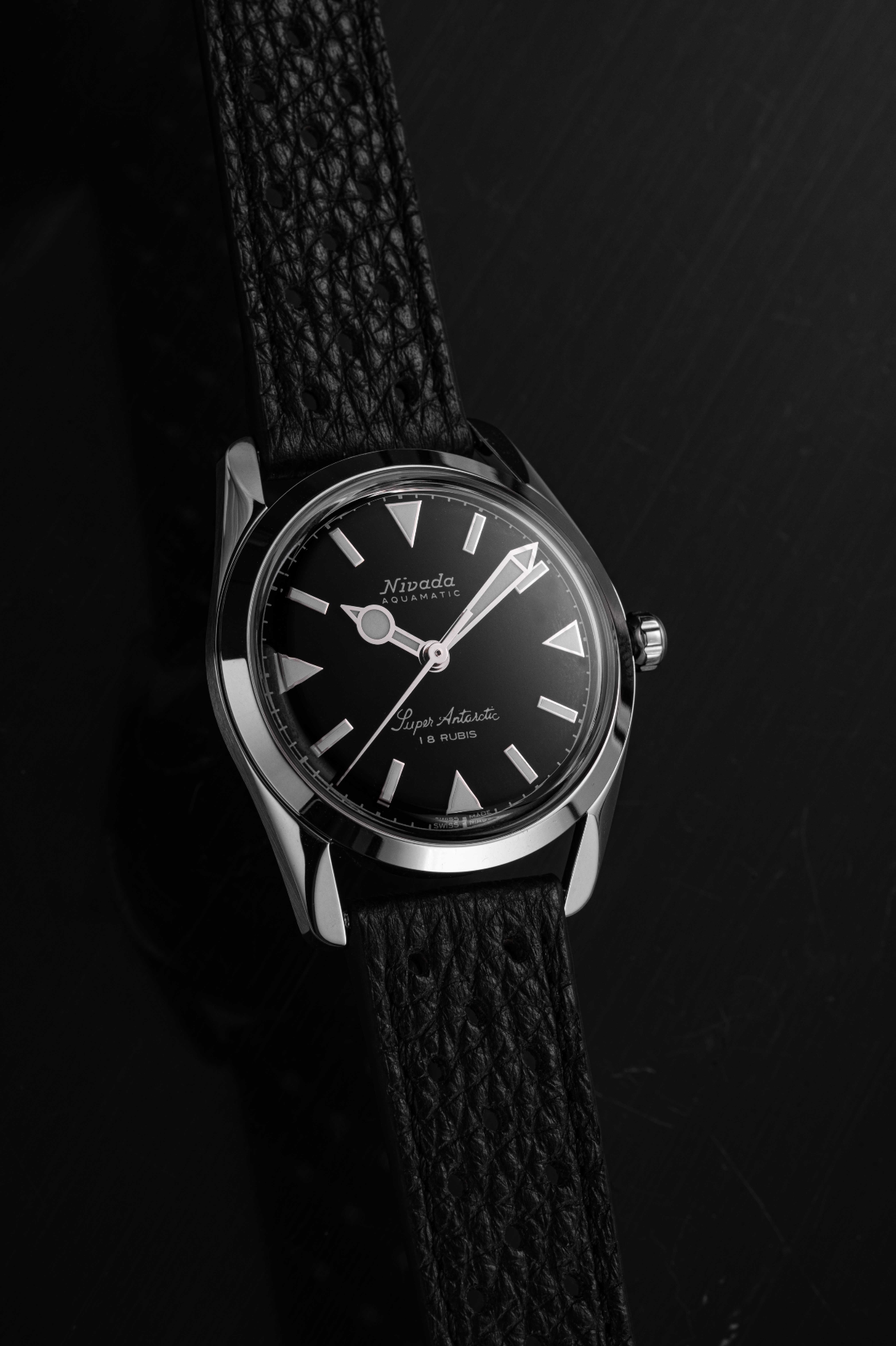 Super Antarctic 35mm - Black White Luminova